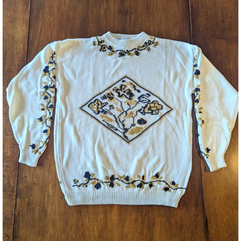 Vintage Izod Club Cream Cotton Sweater Hand Embroidered Floral Sz M